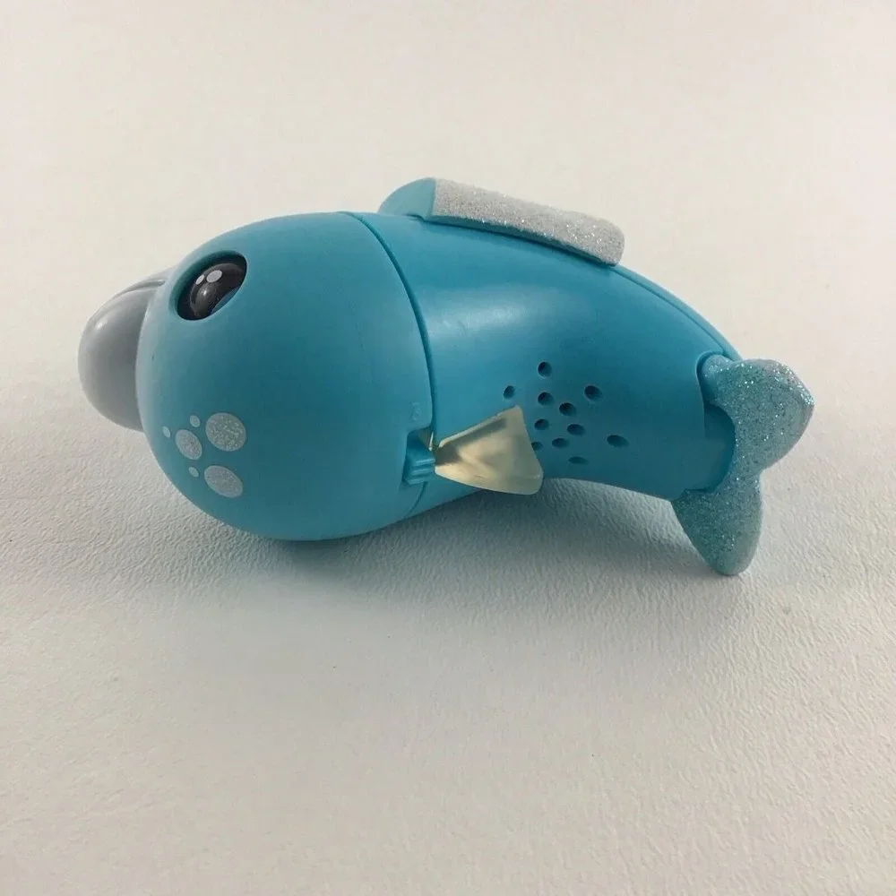 Fingerlings Baby Light Up Dolphin Interactive Electronic Aqua Pet 2019 WowWee